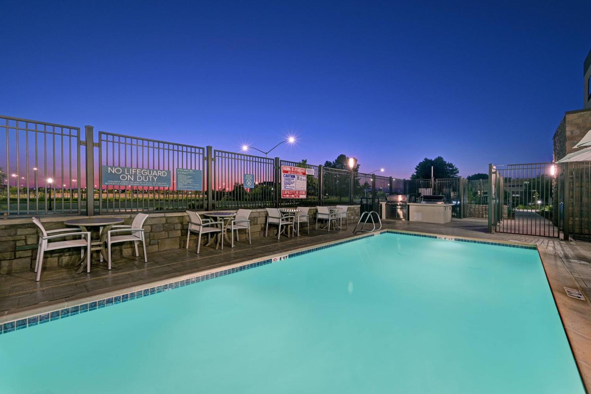Towneplace Suites Sacramento Airport Natomas Ngoại thất bức ảnh